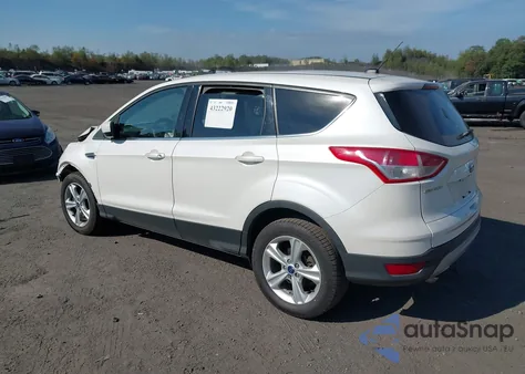 2015 Ford Escape Se z USA, uszkodzony, nr VIN 1FMCU9GX4FUB77401